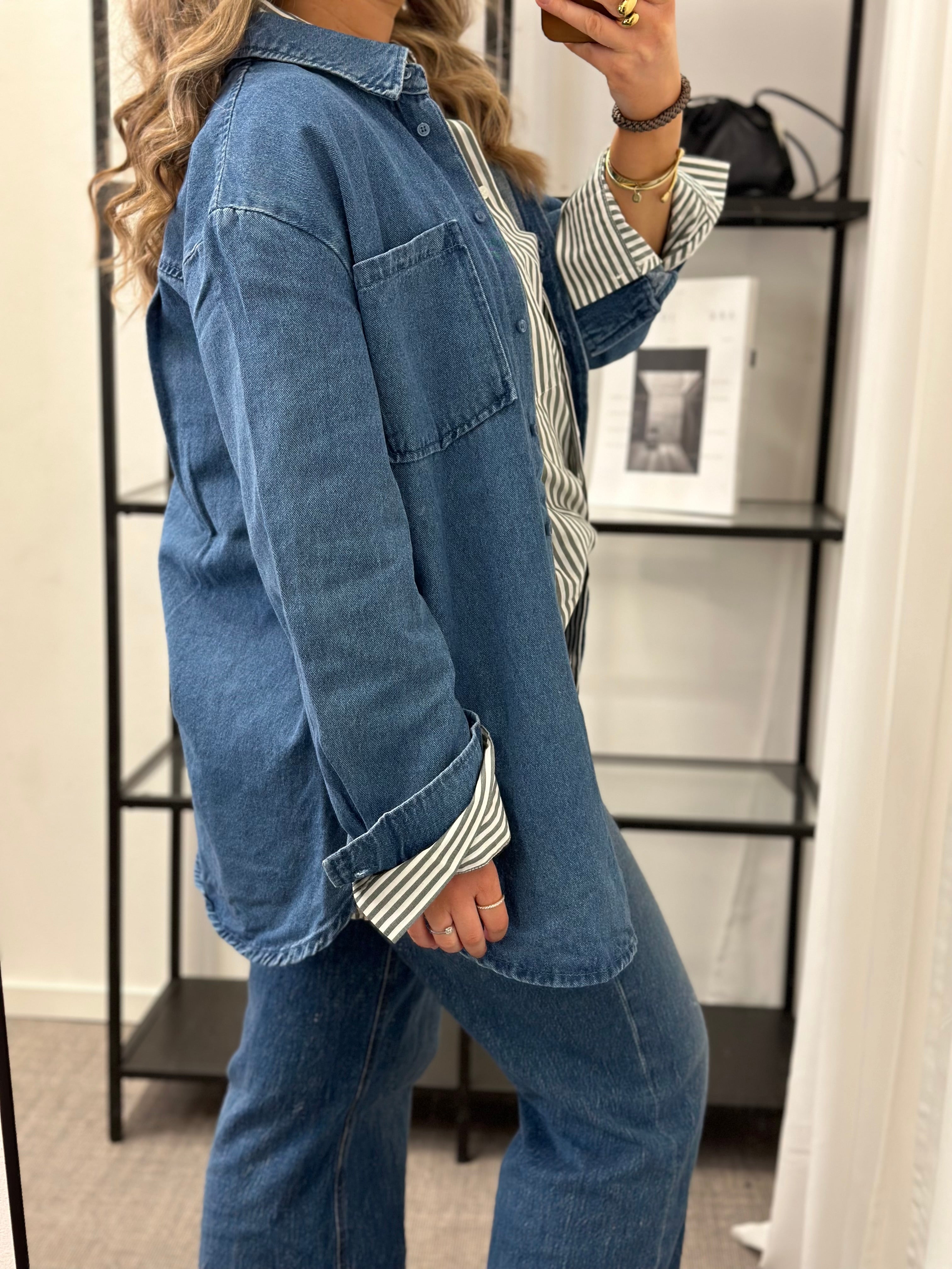 PIECES - MAISIE LS DENIM SHIRT - MEDIUM BLUE DENIM