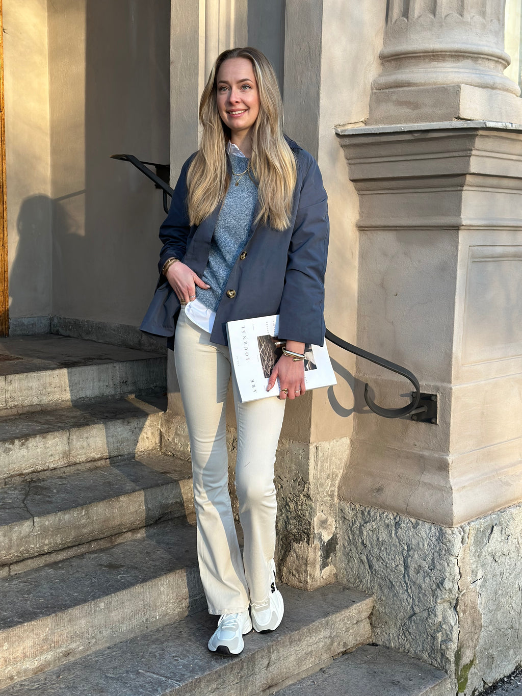 PIECES - VILMA LS A-SHAPE TRENCHCOAT - OMBRE BLUE/NIGHT SKY