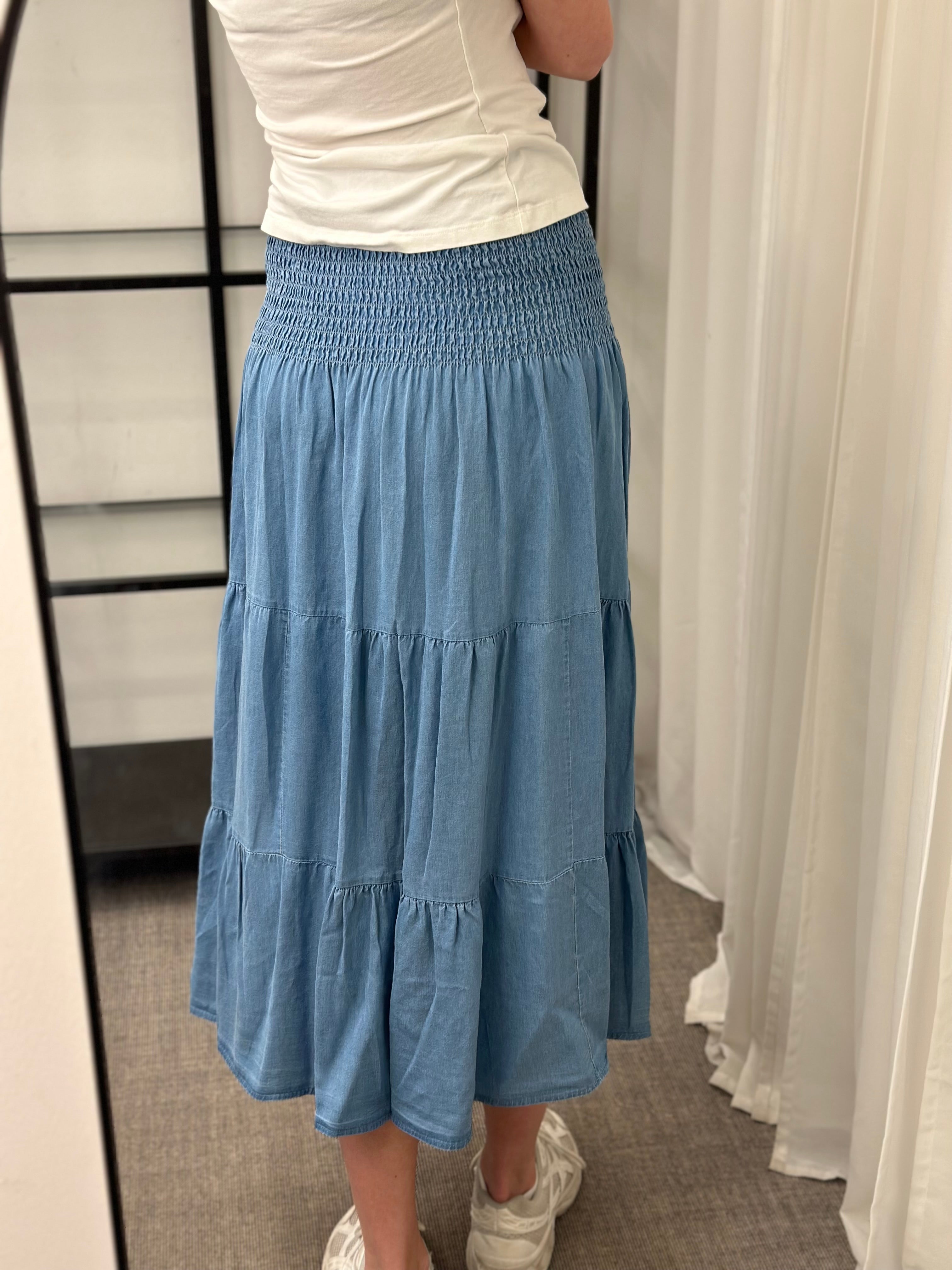 COSY HOUSE - SMOCK KJOL - LIGHT BLUE DENIM