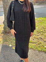 Ladda upp bild till gallerivisning, PIECES - MAGGY LS KNIT DRESS - BLACK
