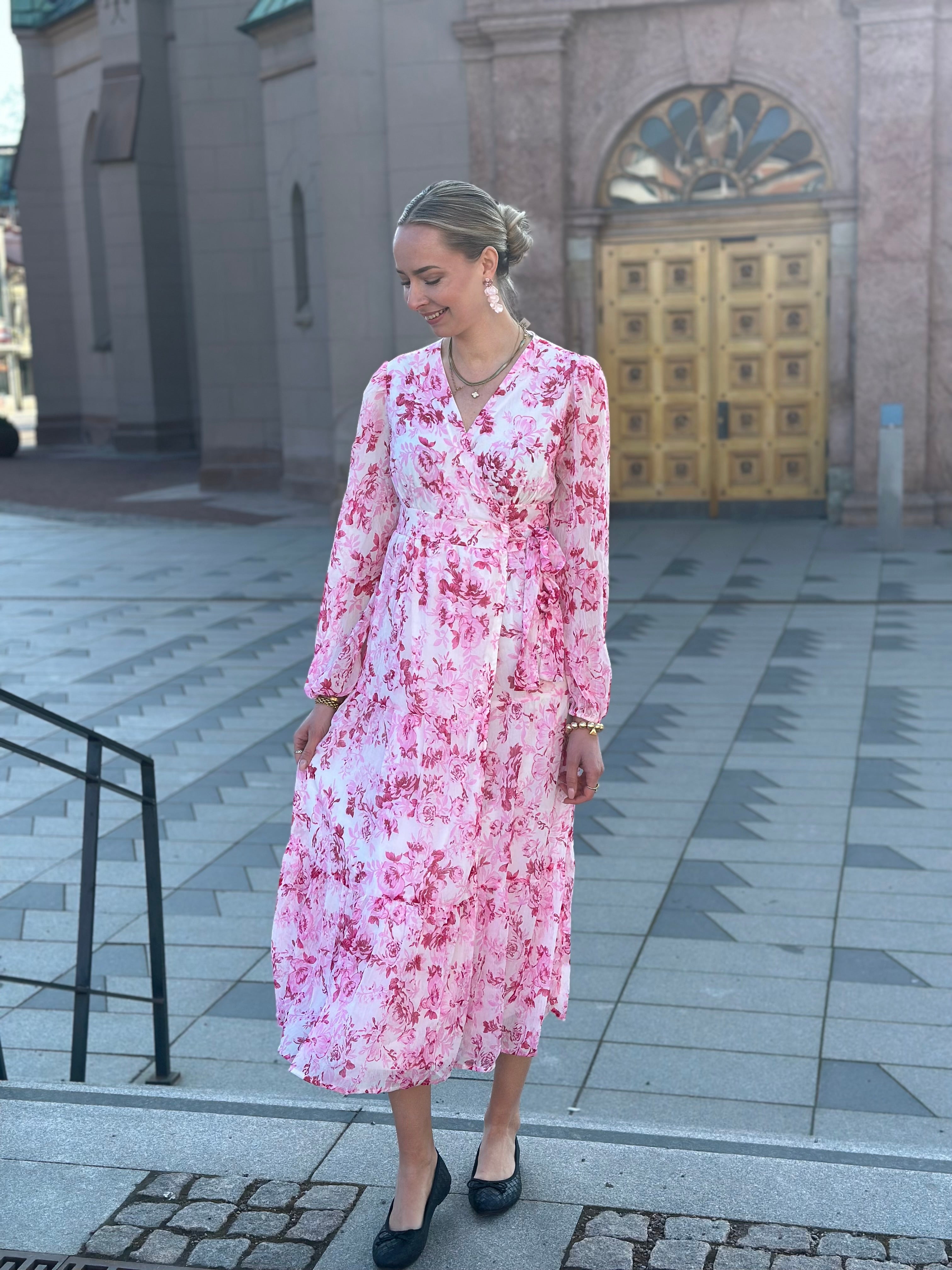 ONLY - MIRIAM LS WRAP MIDI DRESS - PINK MARSHMELLO/PORCELAIN