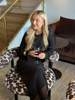 Ladda upp bild till gallerivisning, ONLY - PERY L/S LONG DRESS BOST NECK - BLACK
