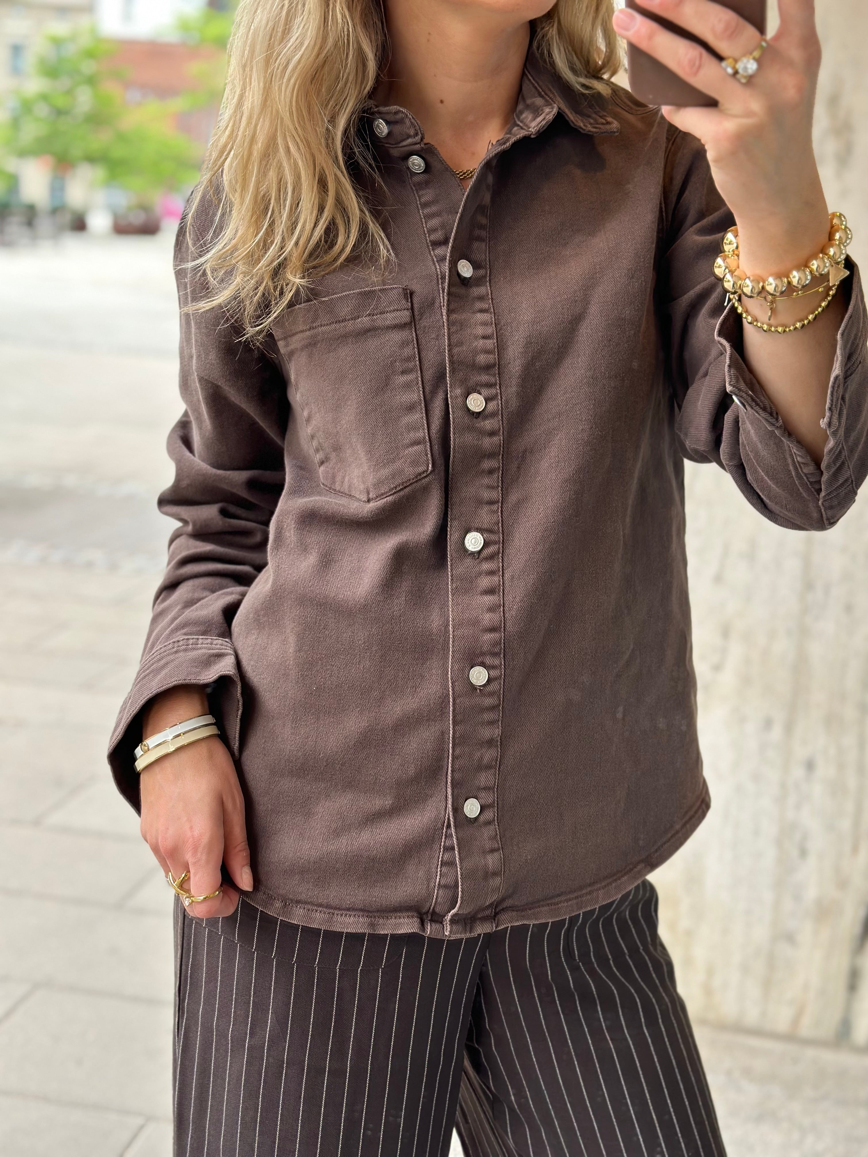 PIECES - SILKE LS SHIRT - HOT FUDGE