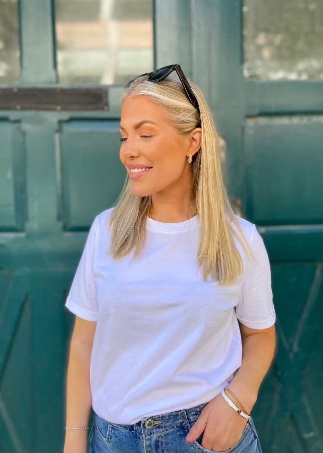 PIECES - RIA FOLD UP SOLID TEE - WHITE