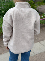 Ladda upp bild till gallerivisning, PIECES - SADIA TEDDY JACKET - SILVER GRAY
