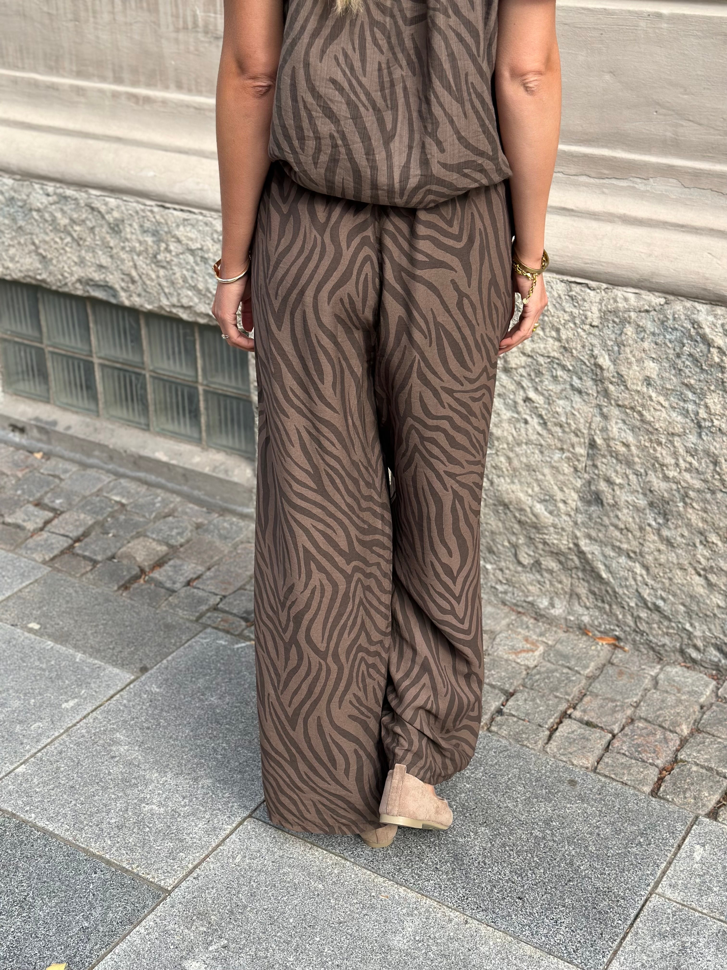 MARTA - LUPUS BYXA 22598 - ZEBRA BROWN