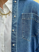 Ladda upp bild till gallerivisning, VEROMODA - ELORA LS DENIM SHIRT - MEDIUM BLUE DENIM
