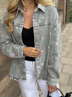 Ladda upp bild till gallerivisning, VERO MODA - HAYDEN LS OVERSIZED SHIRT - MEDIUM GREY DEN
