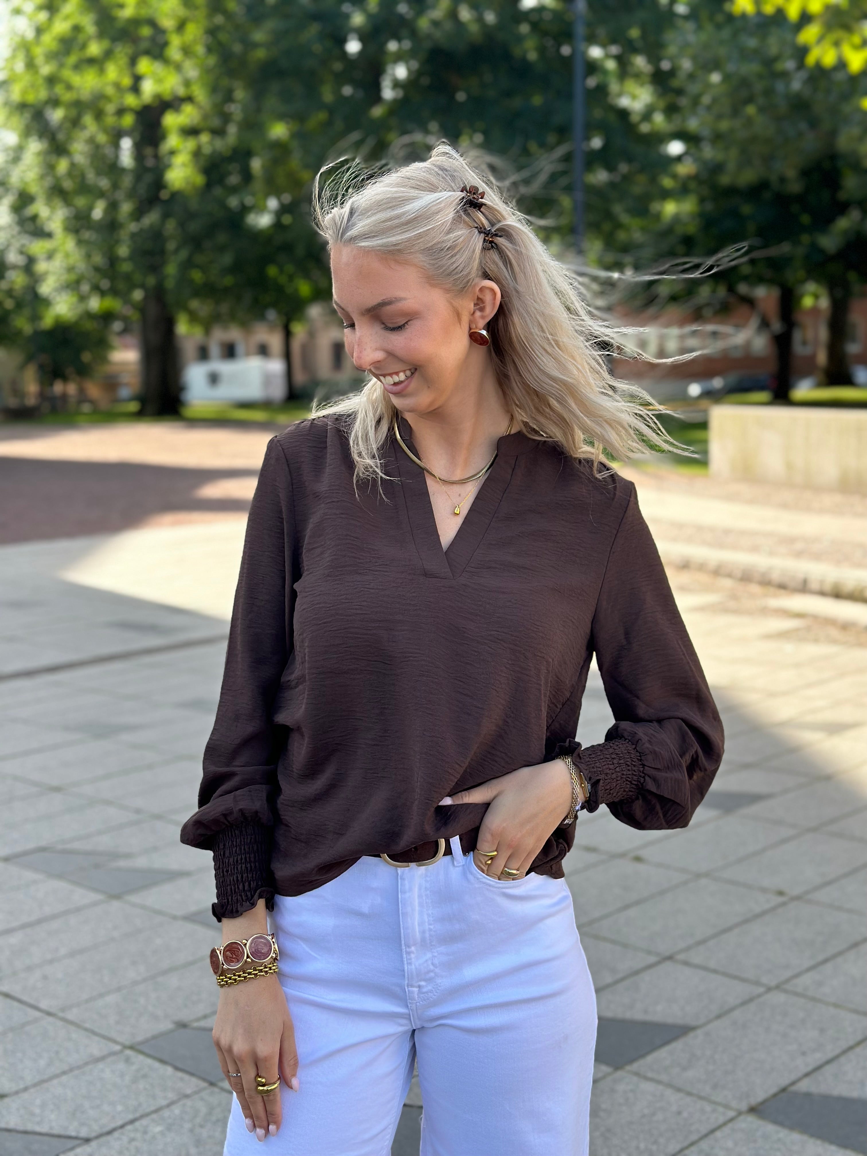 ONLY - METTE V-NECK LS SMOCK TOP - COFFEE BEAN