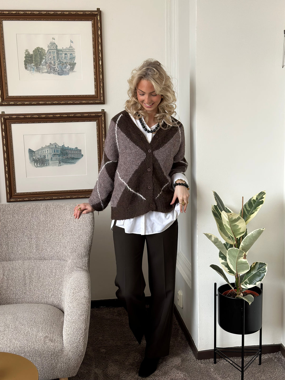 PIECES - RASMINE LS V-NECK KNIT CARDIGAN - HOT FUDGE/GREIGE