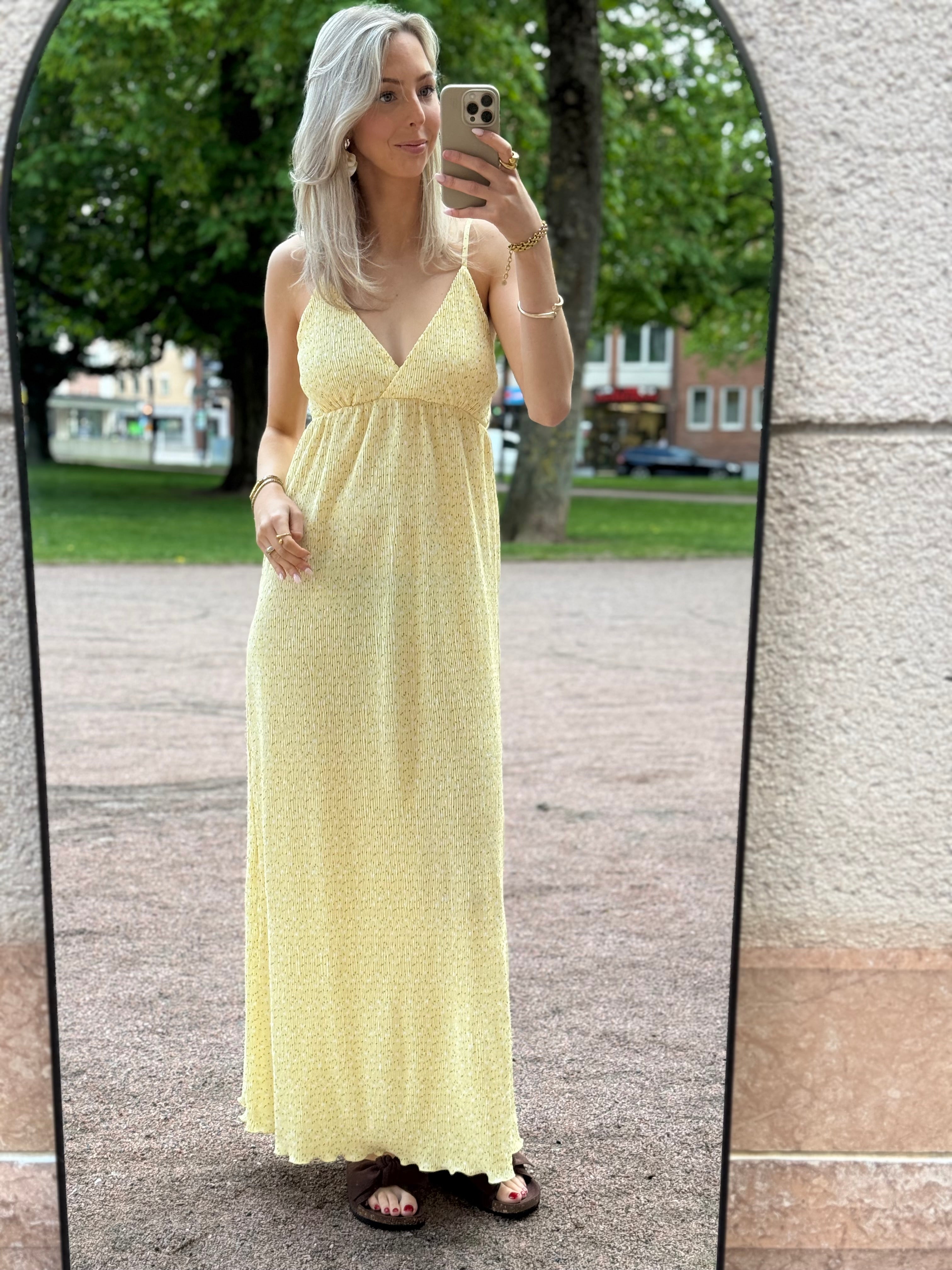 PIECES - FLORA SL STRAP DRESS - FRENCH VANILLA/SMALL WHITE