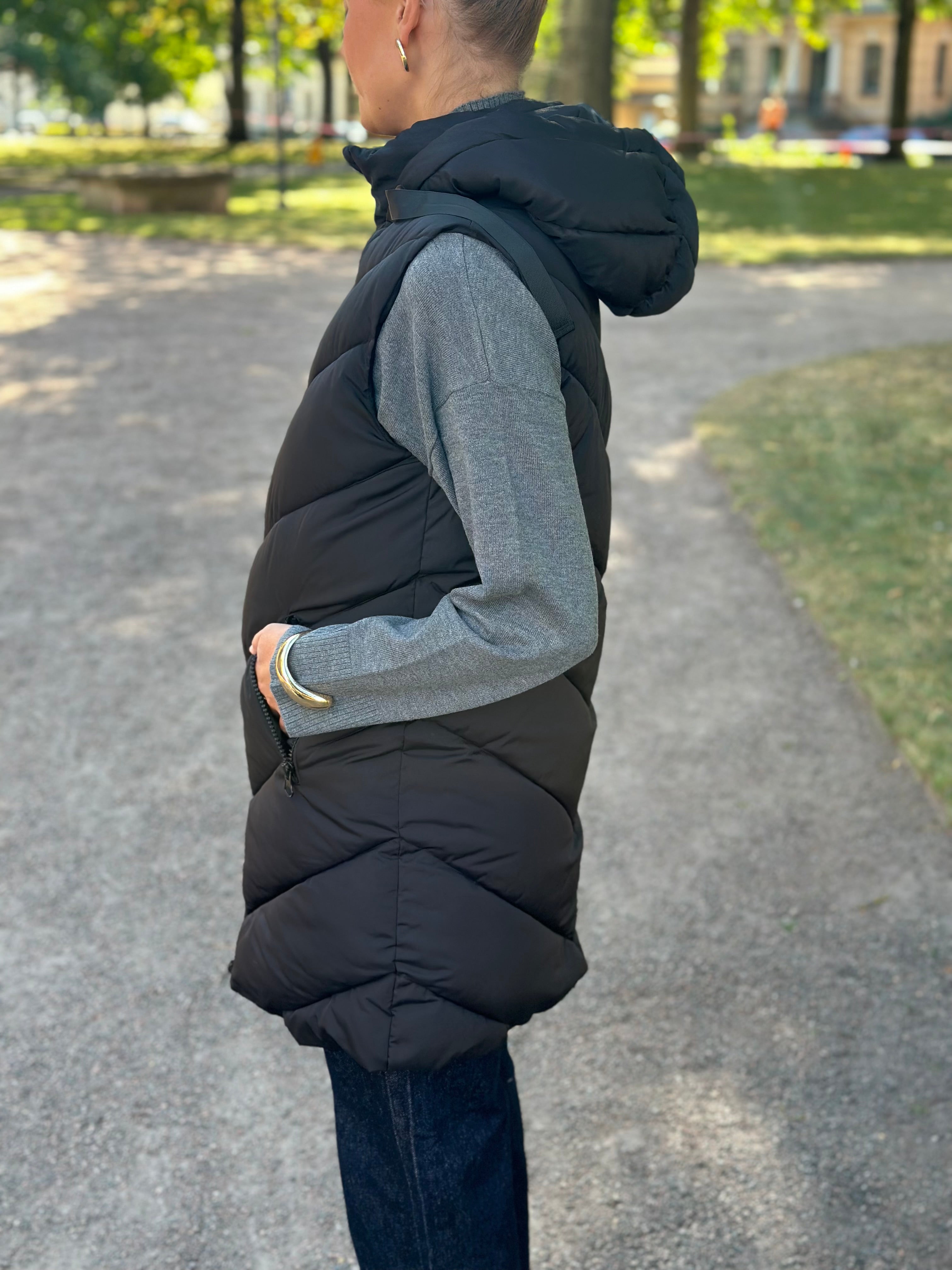 JDY - SKYLAR LIFE HOOD WAISTCOAT - BLACK
