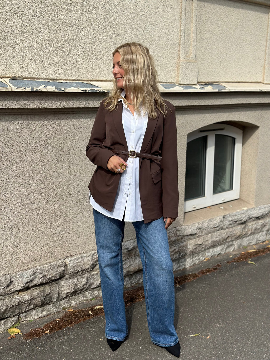 PIECES - BOZZY LOSE BLAZER - HOT FUDGE