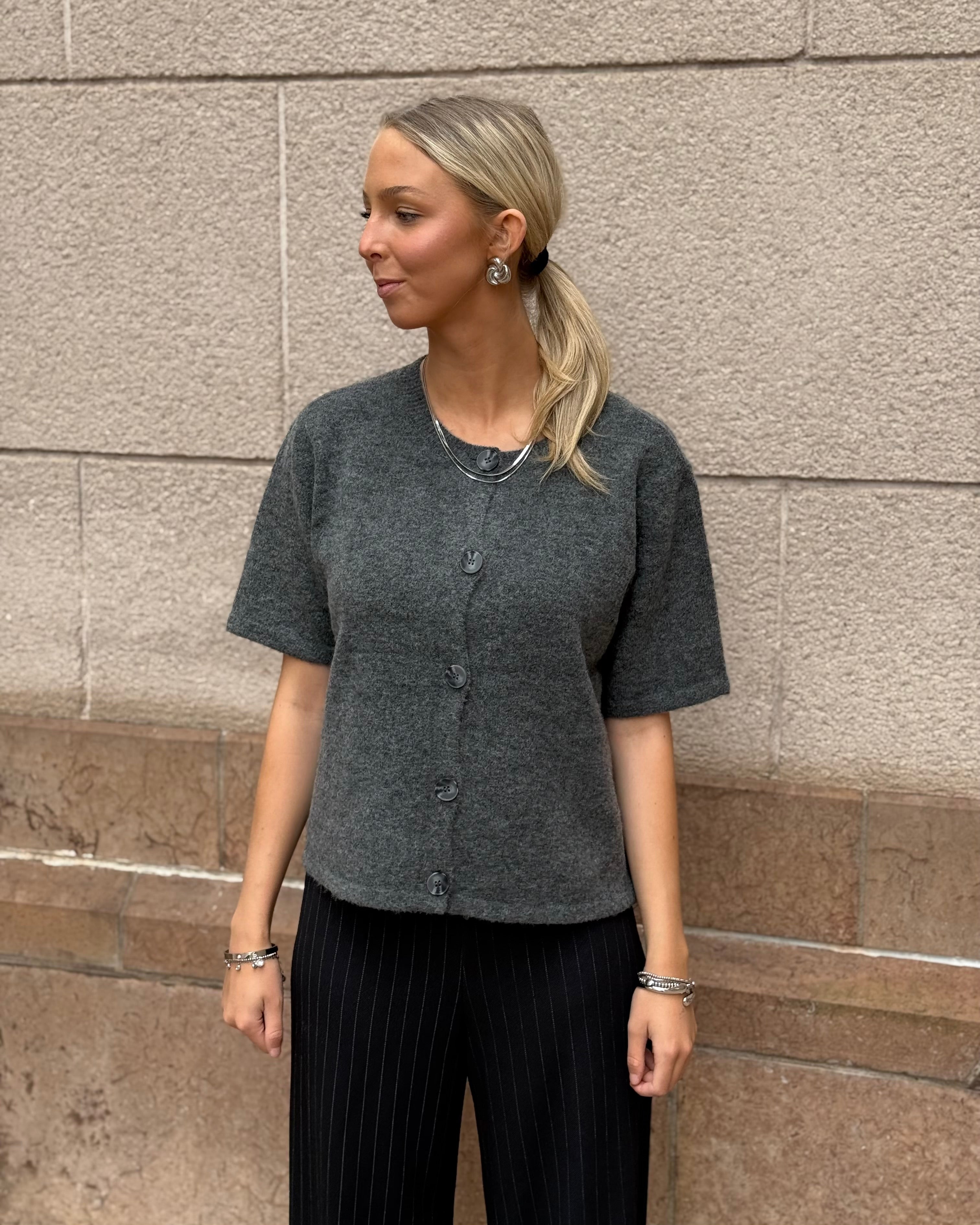 PIECES - JIKO SS O-NECK KNIT - MEDIUM GREY MELANGE