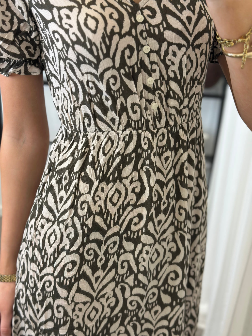 ONLY - CHINTI S/S LONG DRESS - TARMAC/KAJA GRAPH