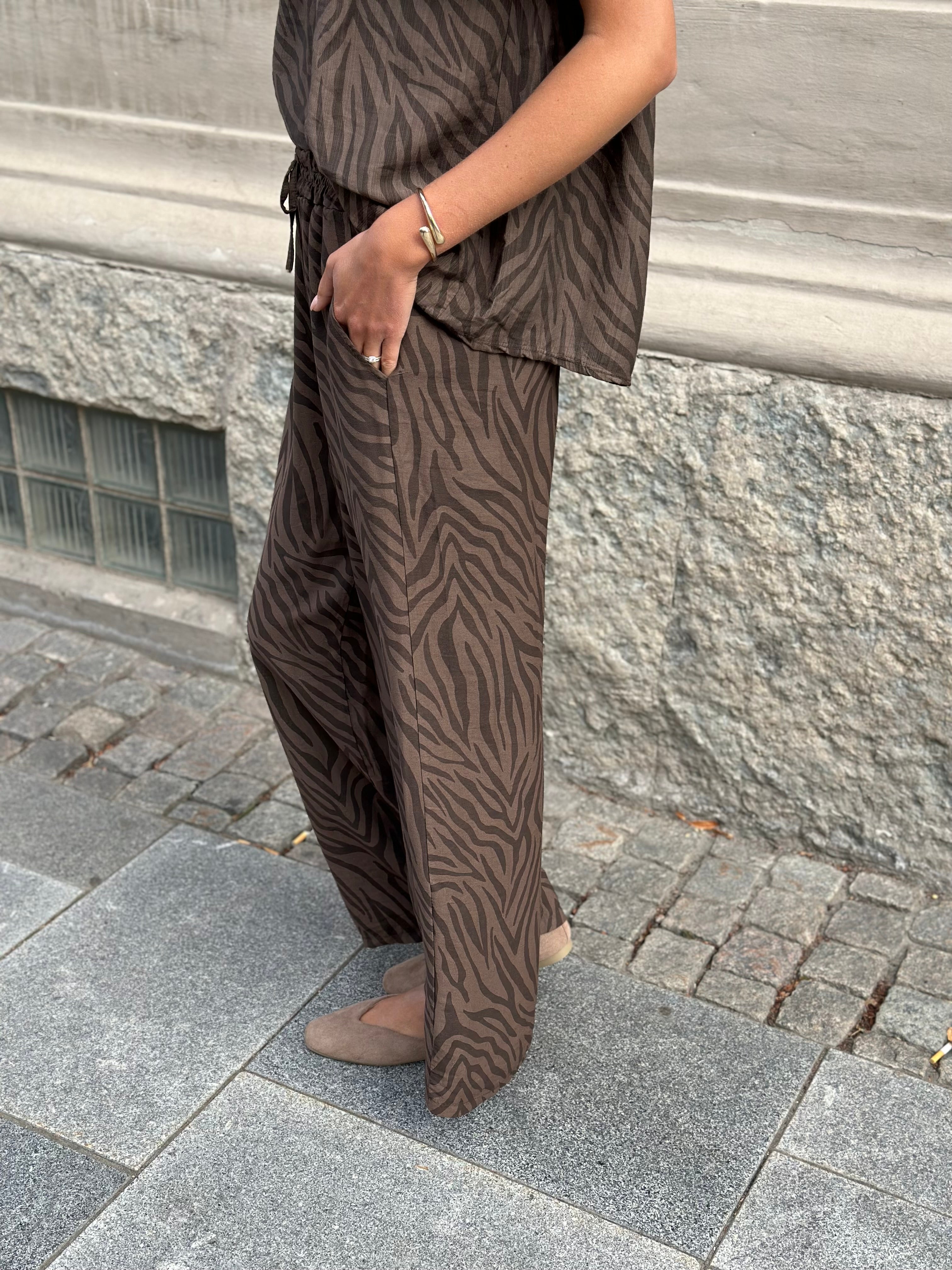 MARTA - LUPUS BYXA 22598 - ZEBRA BROWN