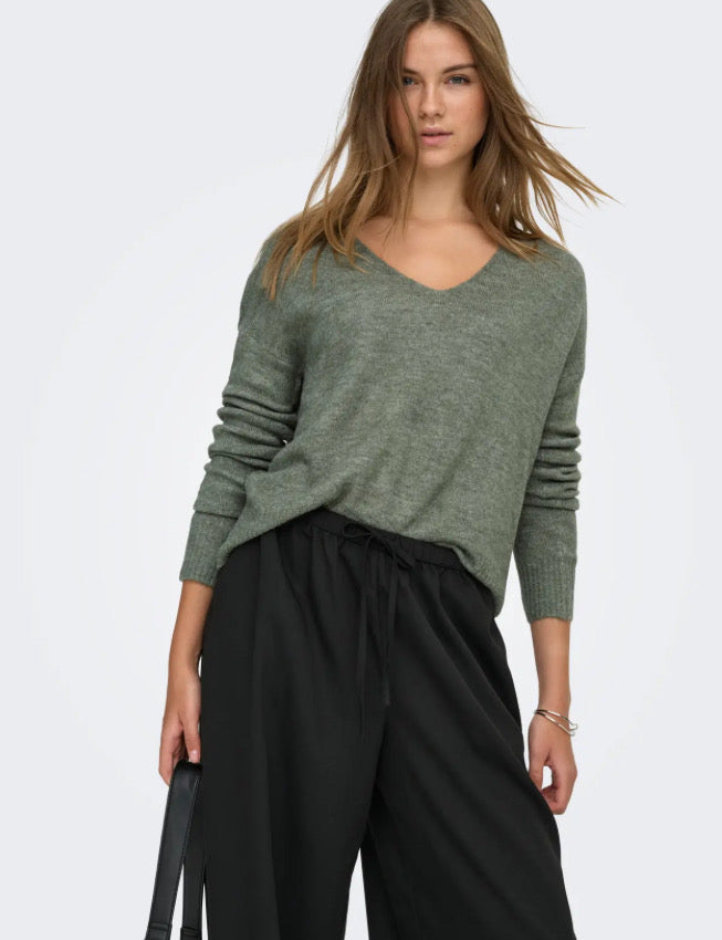 JDY - ELANORA L/S V-NECK PULLOVER - KALAMATA