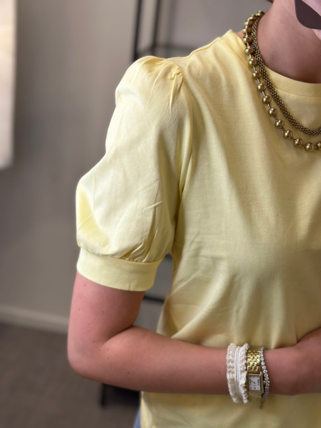 AWARE - KERRY 2/4 O-NECK TOP - LEMON MERINGUE