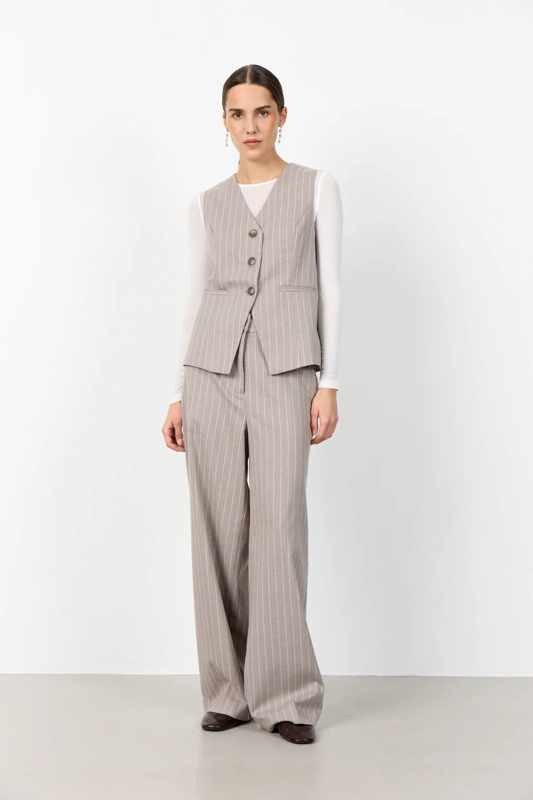 LEVETÉ ROOM - PAMMY VÄST 101259 - CAMEL 8845C