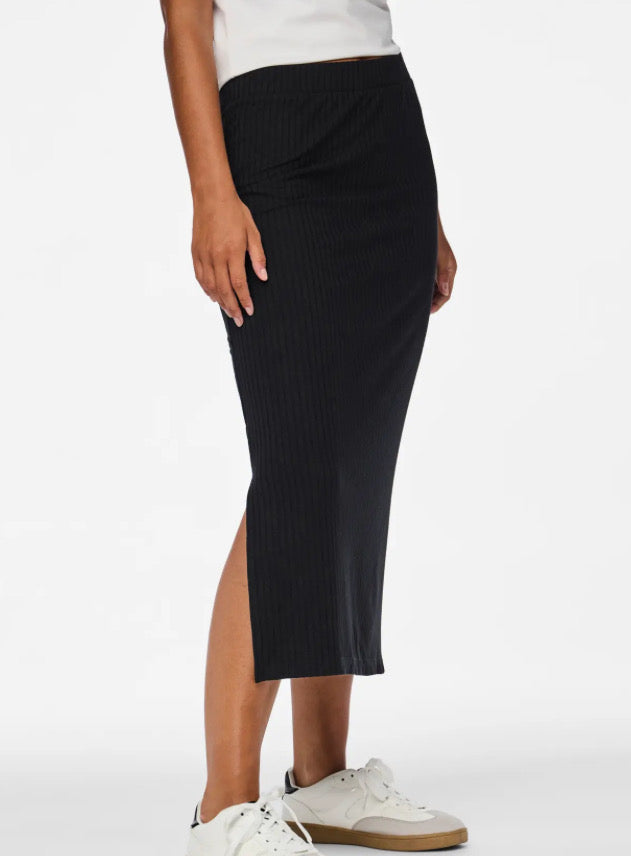 PIECES - KAYLE MW MIDI SKIRT - BLACK