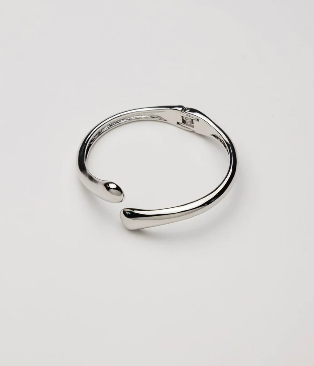 BOW19DETAILS - TWIN DROP BRACELET- SILVER