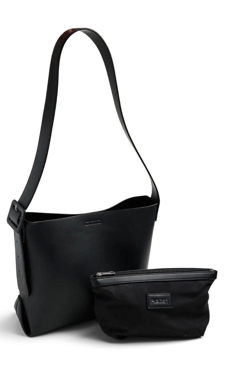 PIECES - UMA CROSS BODY - BLACK