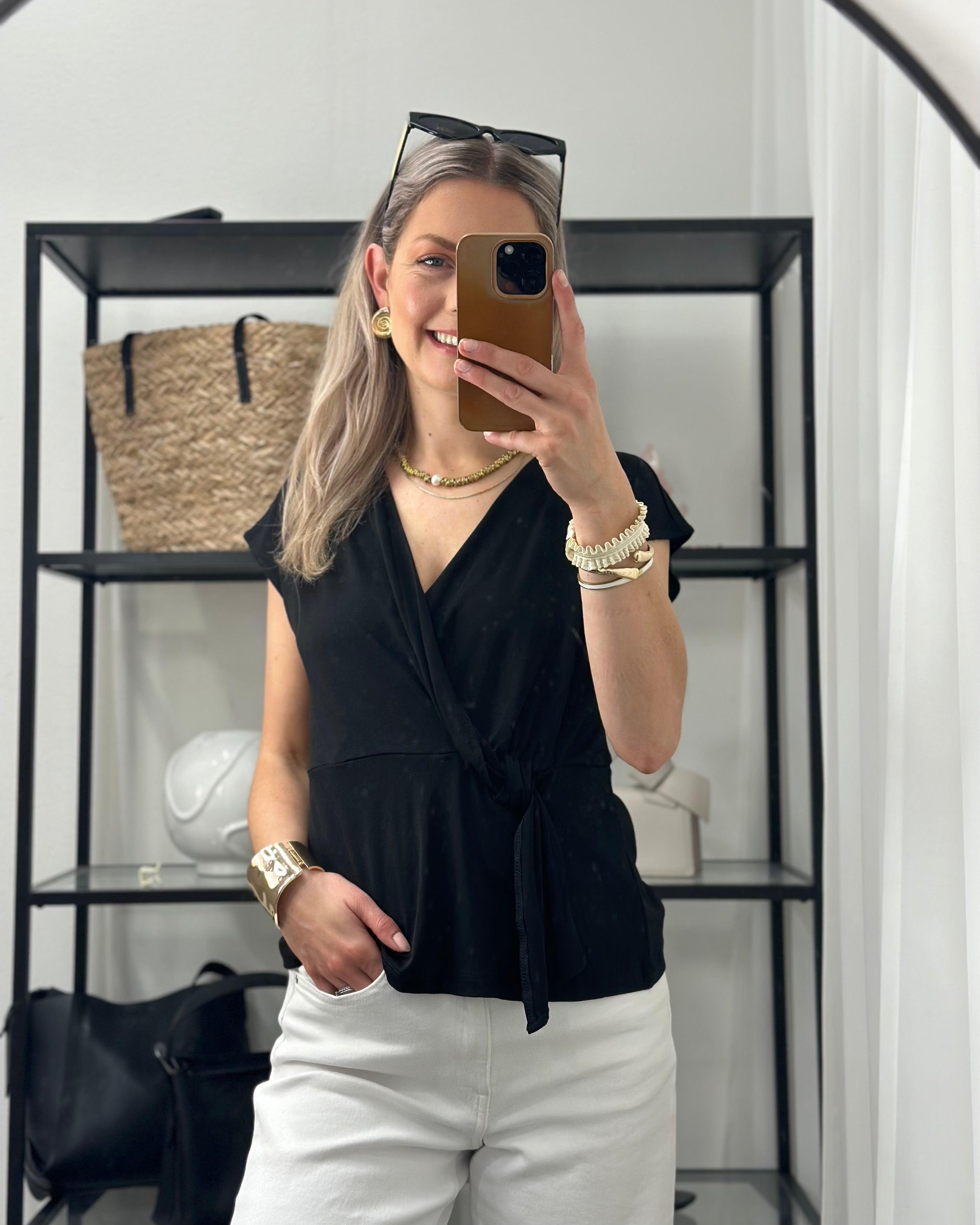 JDY - KIRKBY LIFE WRAP DETAIL TOP - BLACK