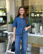 Ladda upp bild till gallerivisning, VERO MODA - TRILLE SS STRIED TIE SHIRT - MEDIUM BLUE
