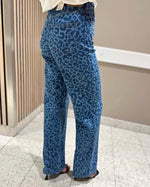 Ladda upp bild till gallerivisning, VERO MODA - TESSA WIDE DENIM LEO - MEDIUM BLUE
