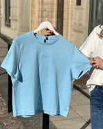 Ladda upp bild till gallerivisning, VERO MODA - PERNILLE METTE SS TOP BOX - AIRY BLUE/FEEL
