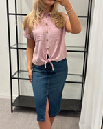 Ladda upp bild till gallerivisning, PIECES - PIA SS TIE SHIRT - DAWN PINK
