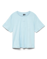 Ladda upp bild till gallerivisning, VERO MODA - PERNILLE METTE SS TOP BOX - AIRY BLUE/FEEL
