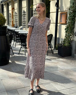 Ladda upp bild till gallerivisning, ONLY - CHIANTI S/S LONG DRESS - RAINY DAY/SWEET FLOWER
