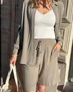 Ladda upp bild till gallerivisning, SELECTED FEMME - VIVA MW SHORTS - VETIVER
