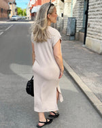 Ladda upp bild till gallerivisning, PIECES - LENA SS MIDI DRESS - SILVER GRAY

