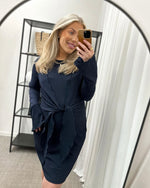 Ladda upp bild till gallerivisning, VERO MODA - TONI LS V-NECK CROPPED TOP - NAVY BLAZER
