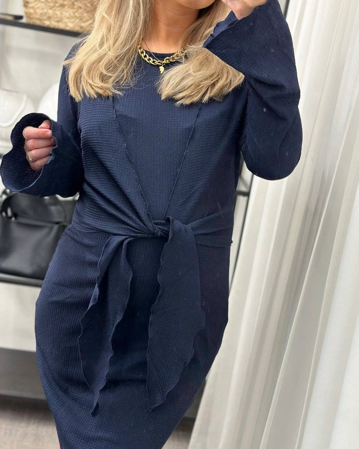 VERO MODA - TONI LS V-NECK CROPPED TOP - NAVY BLAZER