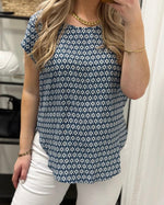 Ladda upp bild till gallerivisning, ONLY - VIC S/S TOP - DARK DENIM/SMALL IKAT
