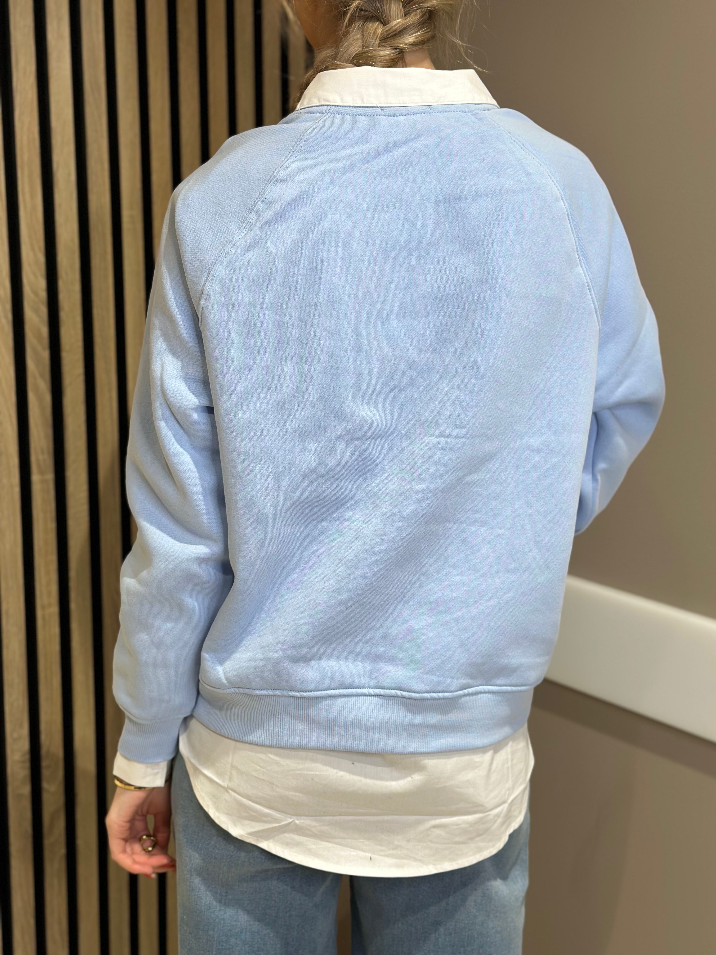 LEVETÉ ROOM - NUKA SWEATSHIRT - LJUSBLÅ 6250