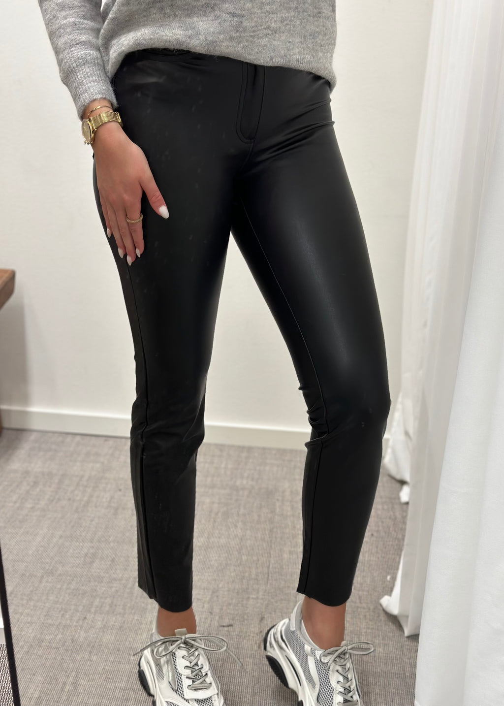 ONLY - EMILY HW ANK FAUX LEATHER - BLACK