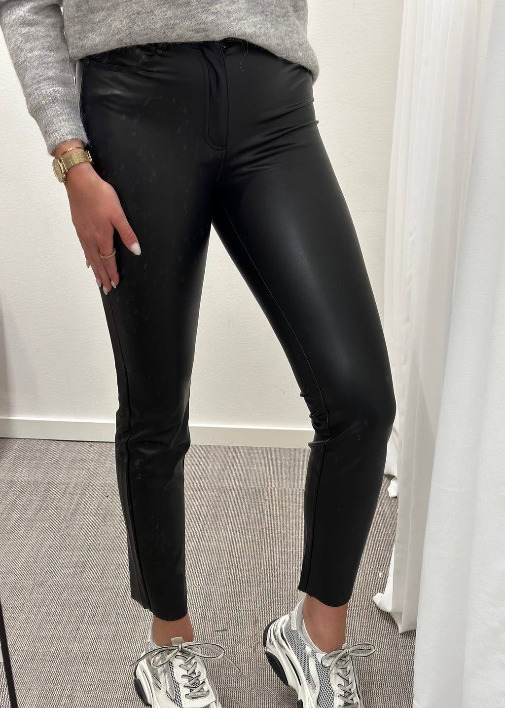 ONLY - EMILY HW ANK FAUX LEATHER - BLACK