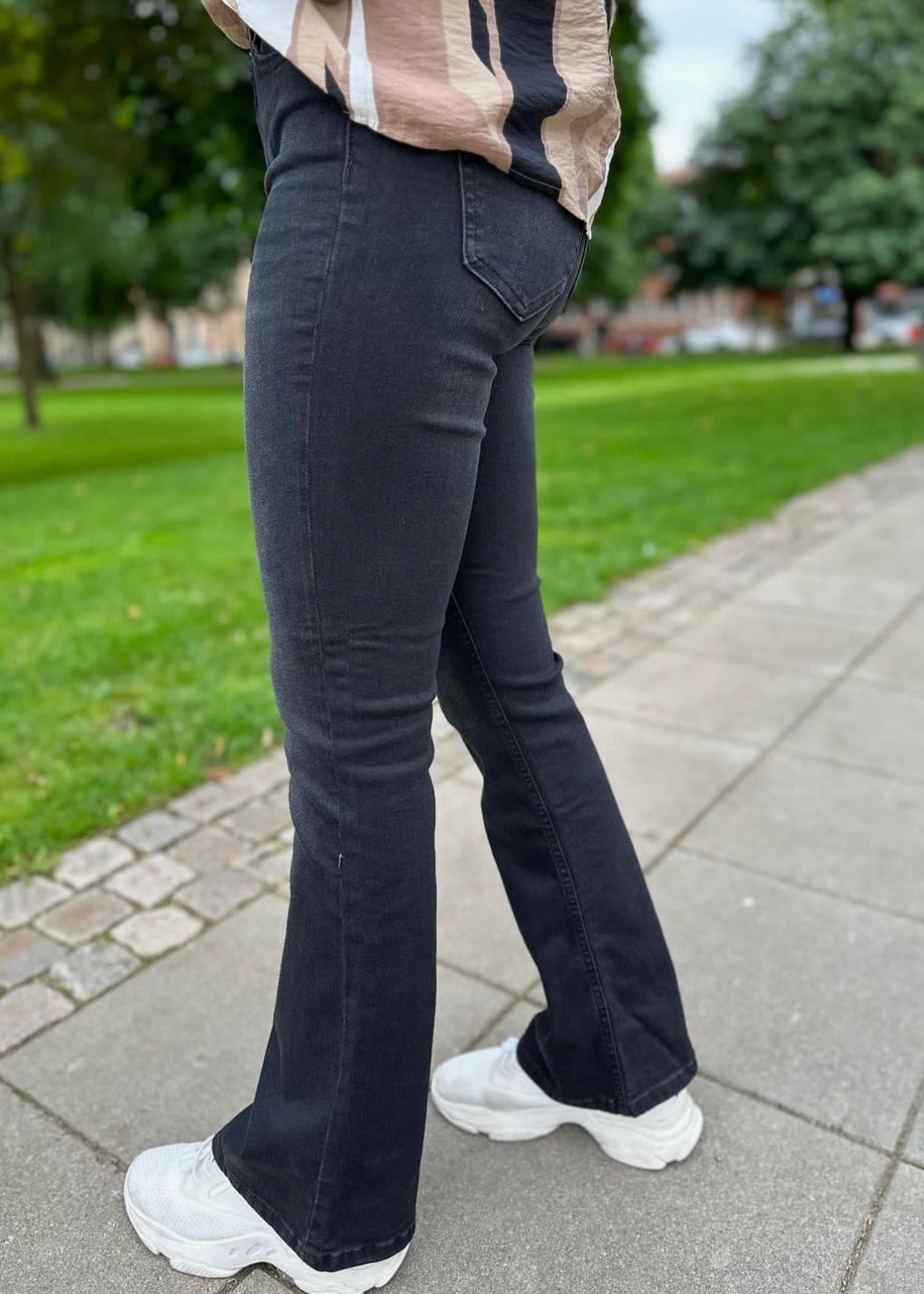 ONLY - BLUSH MID FLARED - WASHED BLACK