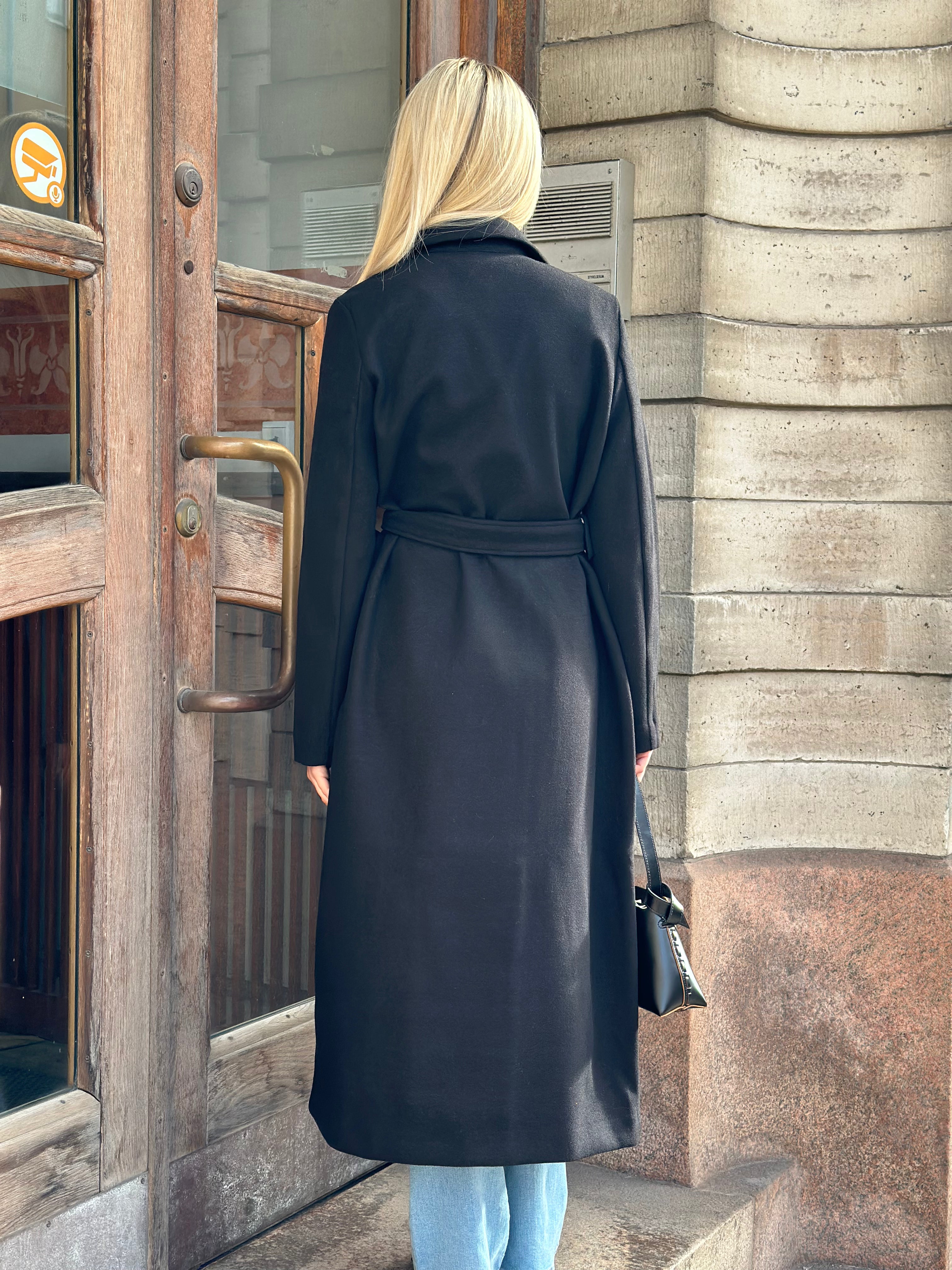 VEROMODA - FORTUNEAYA XTRA LONG COAT - BLACK