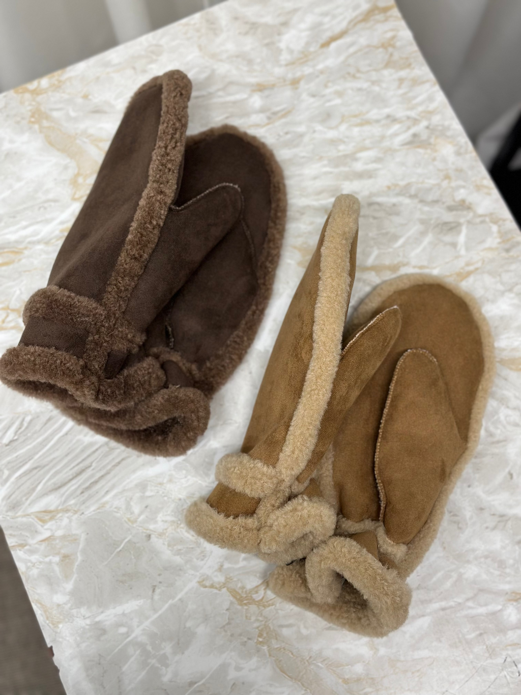 PIECES - ARLO MITTENS - TOFFEE