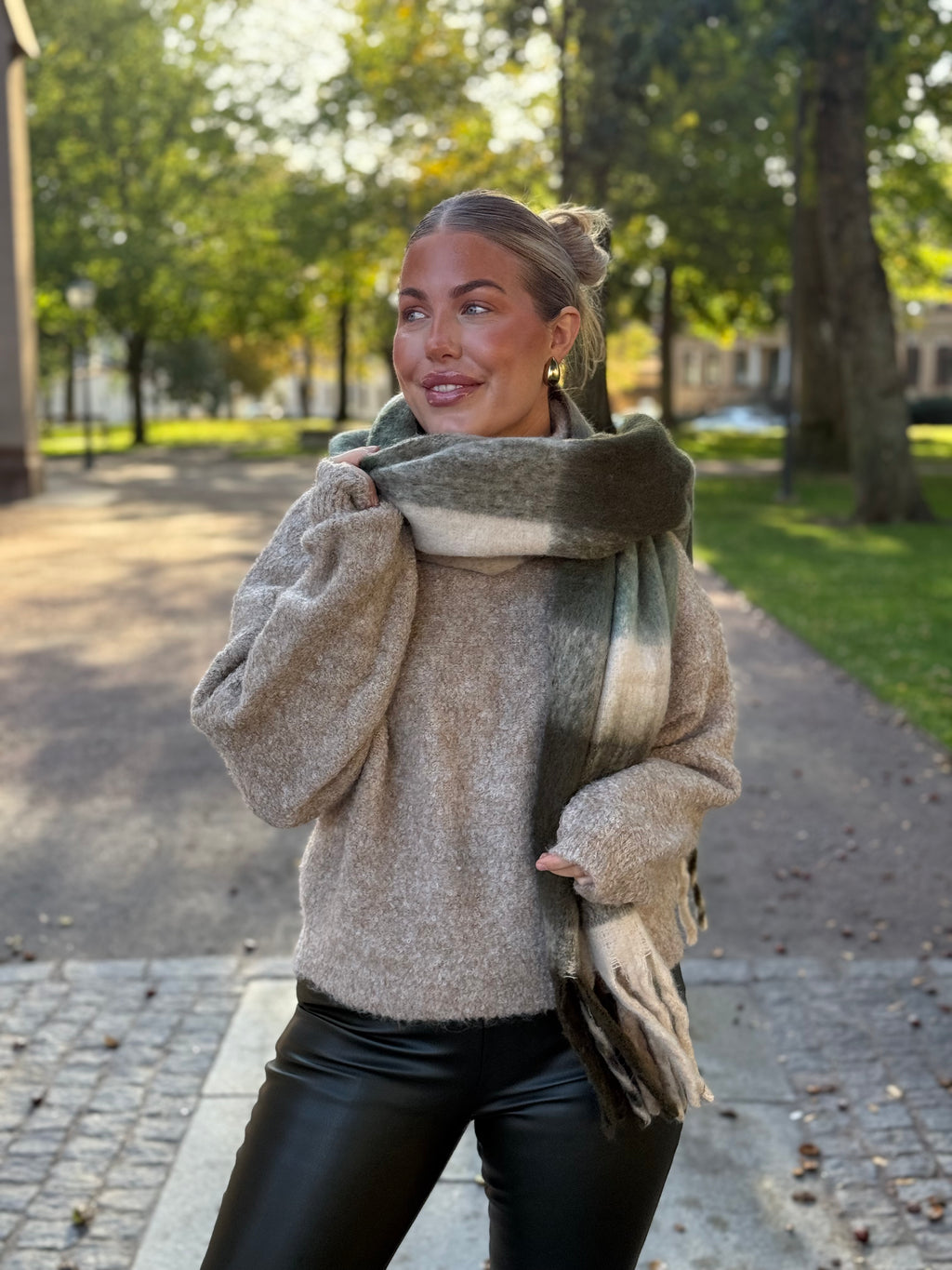 VEROMODA - IVY LEAGUE SCARF - IVY GREEN PEAT/SILVER MINK/BIRCH