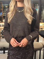 Ladda upp bild till gallerivisning, PIECES - MANIKA - LS O-NECK KNIT - HOT FUDGE/MELENGE
