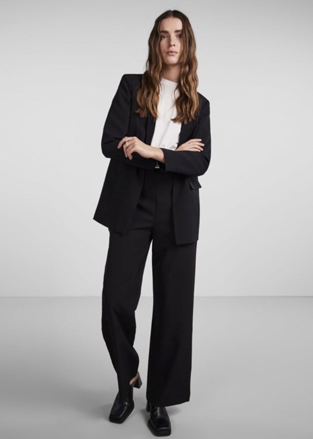 PIECES - BOZZY WIDE PLAIN PANT - BLACK