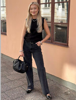 Ladda upp bild till gallerivisning, SOAKED - AMARIS VEST - 194008 BLACK
