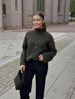 Ladda upp bild till gallerivisning, SELECTED FEMME - GABRIELLA LS KNIT HIGH NECK - DEEP DEPTHS
