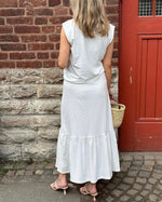 Ladda upp bild till gallerivisning, JDY - CATHINKA ANCLE SKIRT - CLOUD DANCER
